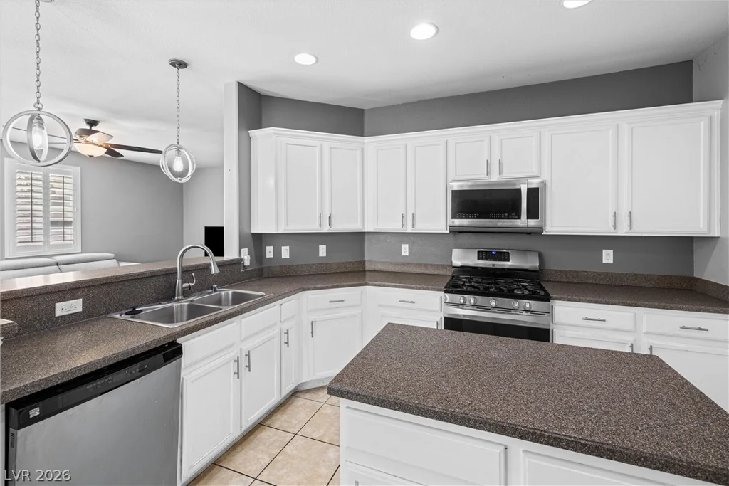 6297 Whispering Creek, Las Vegas, NV 89148