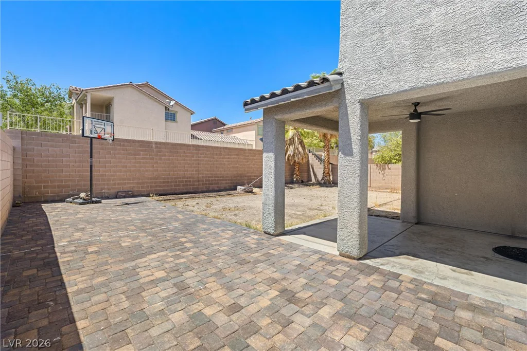 6297 Whispering Creek, Las Vegas, NV 89148