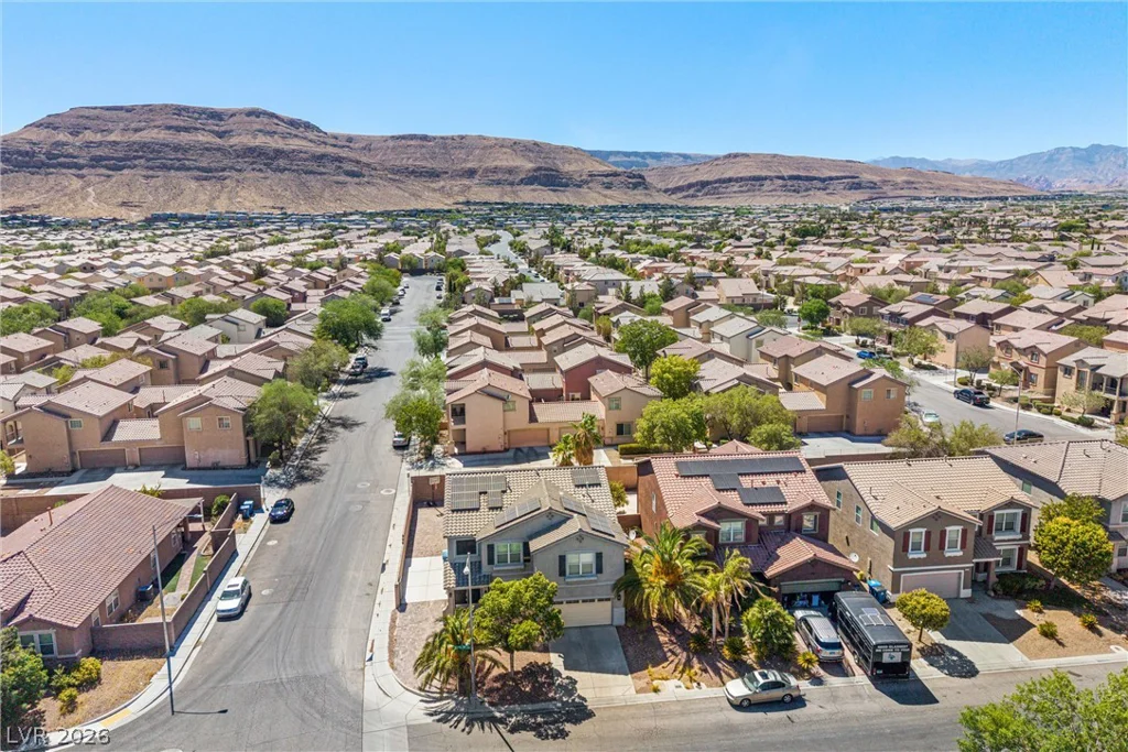 6297 Whispering Creek, Las Vegas, NV 89148