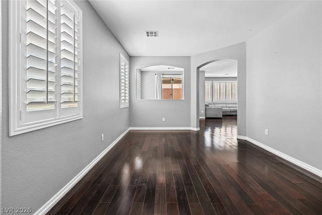 6297 Whispering Creek, Las Vegas, NV 89148