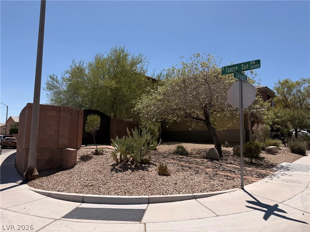 7427 Calzado, Las Vegas, NV 89178