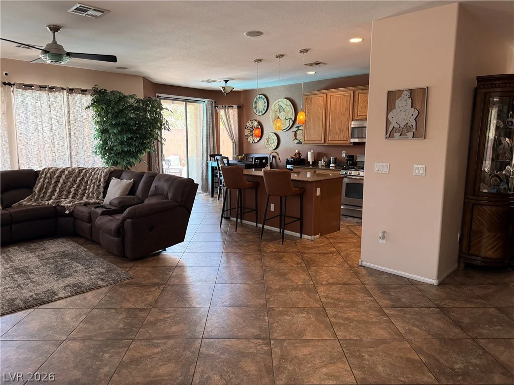 7427 Calzado, Las Vegas, NV 89178
