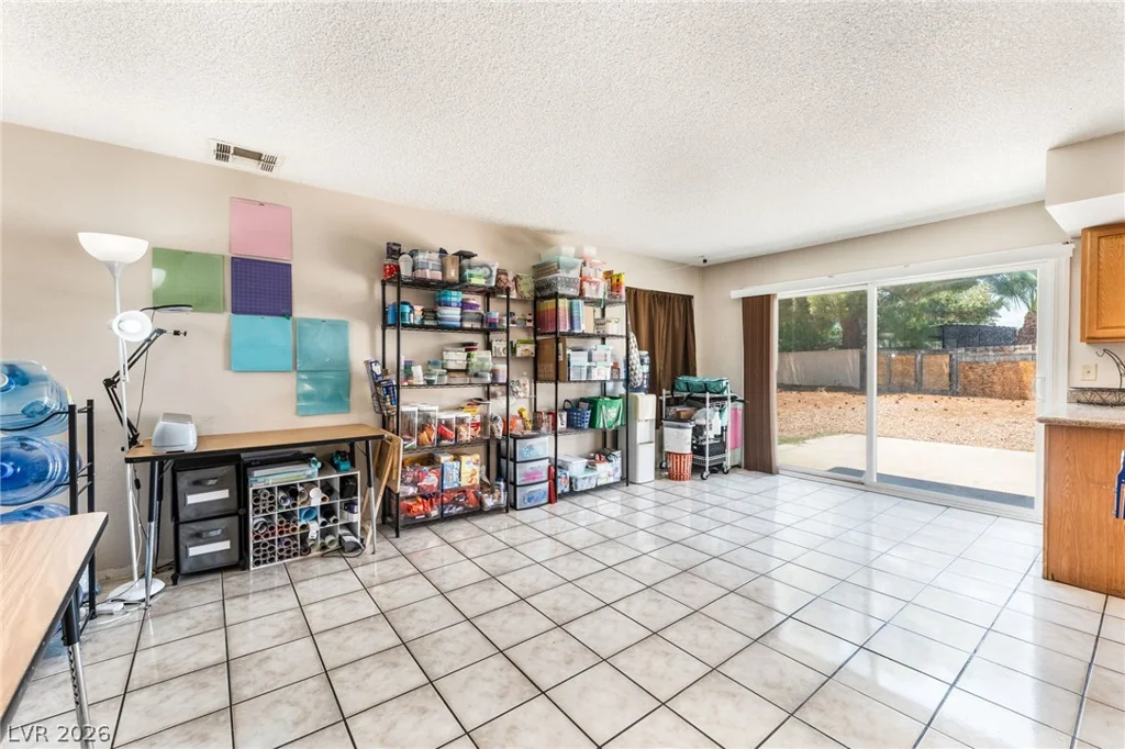 408 Barlow, Las Vegas, NV 89110