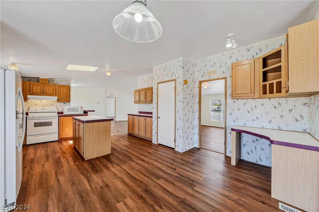5220 Jerry, Pahrump, NV 89060