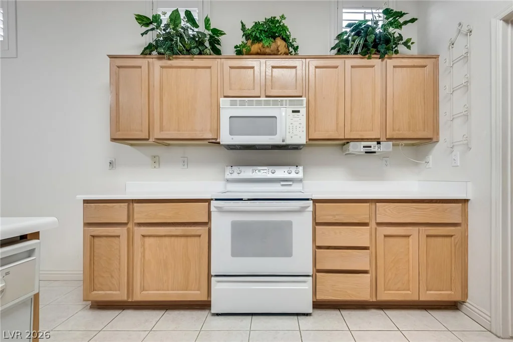 10321 Willamette, Las Vegas, NV 89134