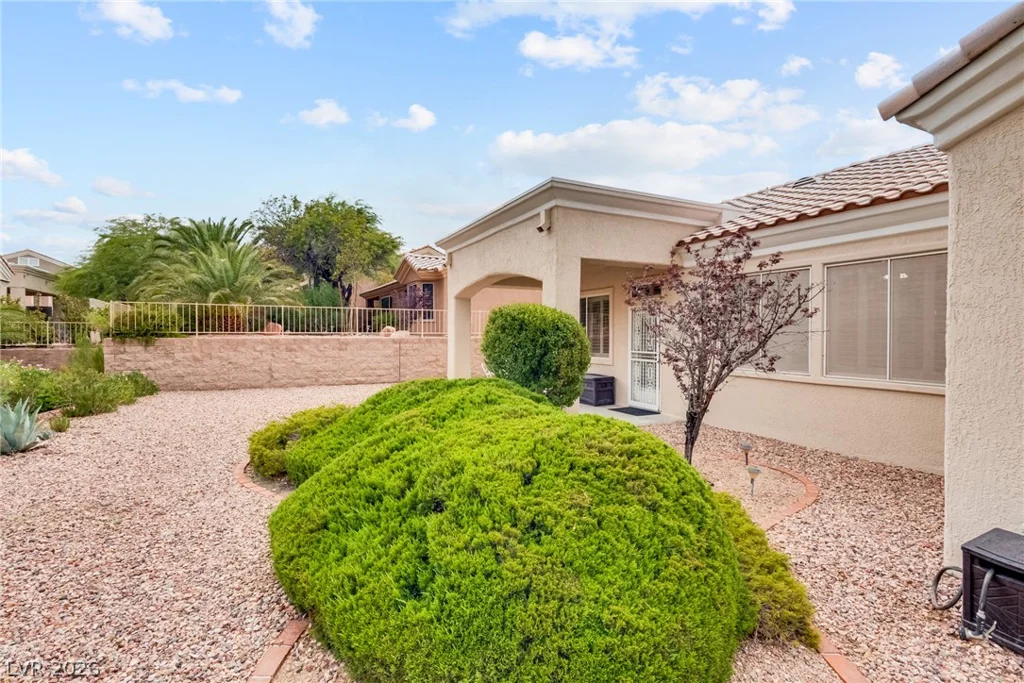 10321 Willamette, Las Vegas, NV 89134