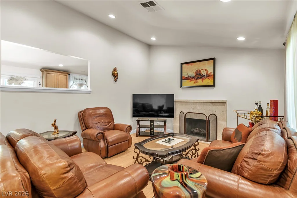 6145 Twain, Las Vegas, NV 89103