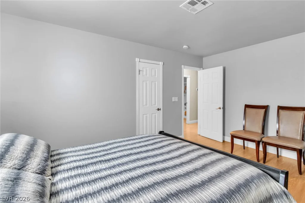 6145 Twain, Las Vegas, NV 89103
