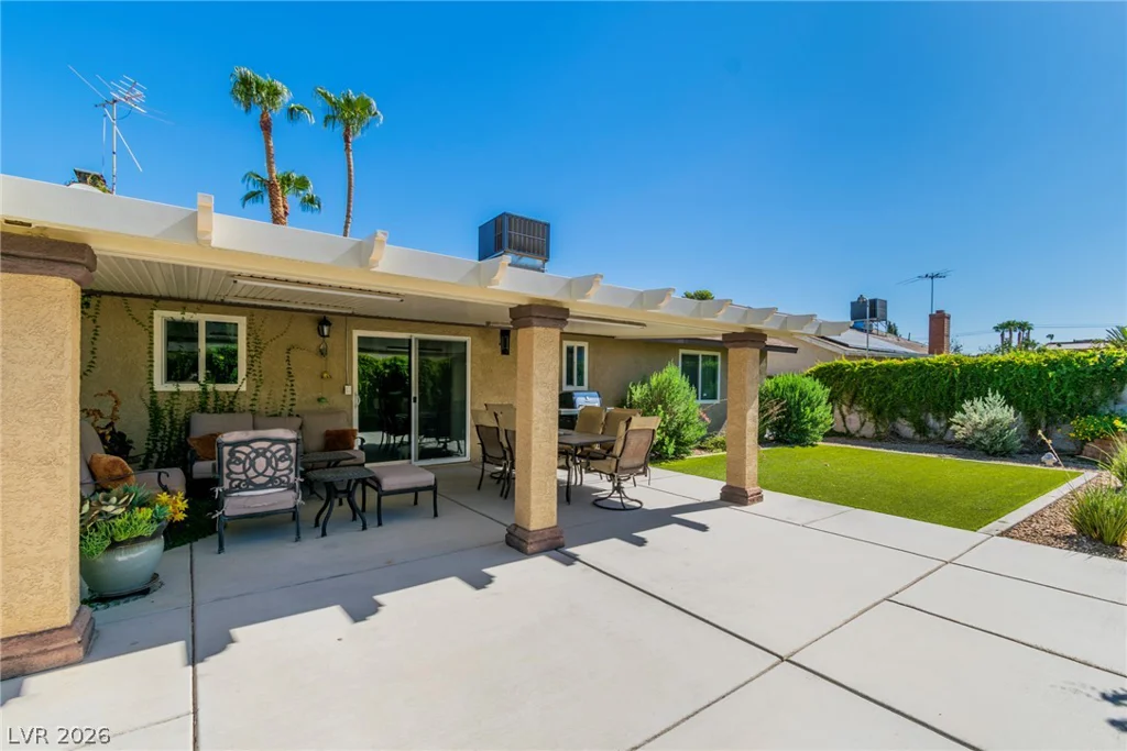 6145 Twain, Las Vegas, NV 89103