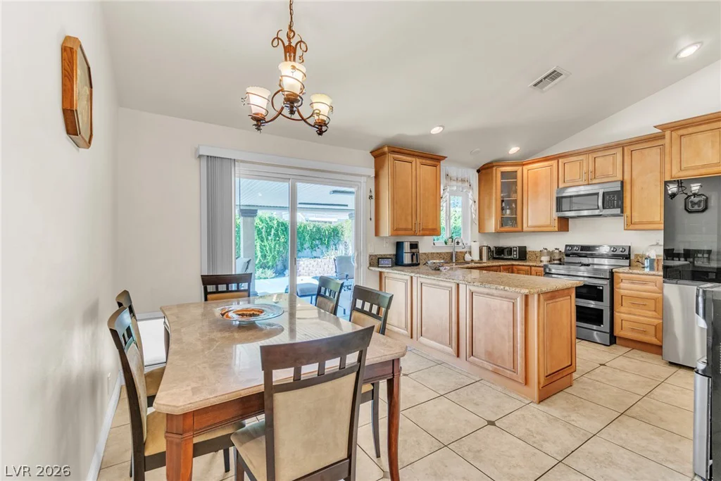 6145 Twain, Las Vegas, NV 89103