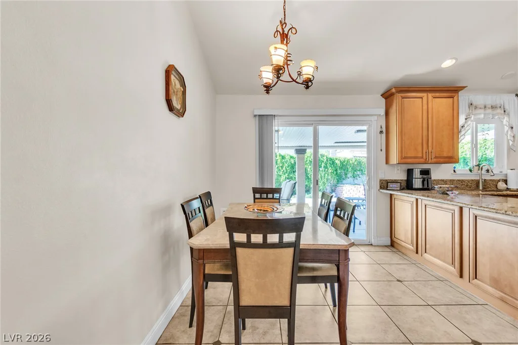 6145 Twain, Las Vegas, NV 89103