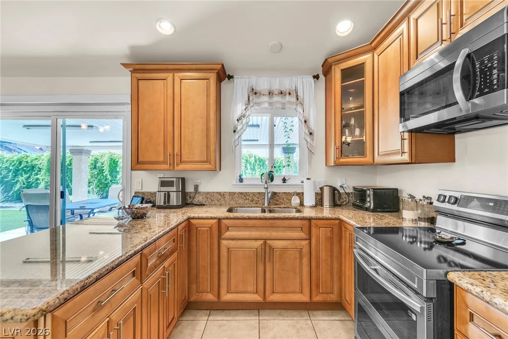 6145 Twain, Las Vegas, NV 89103