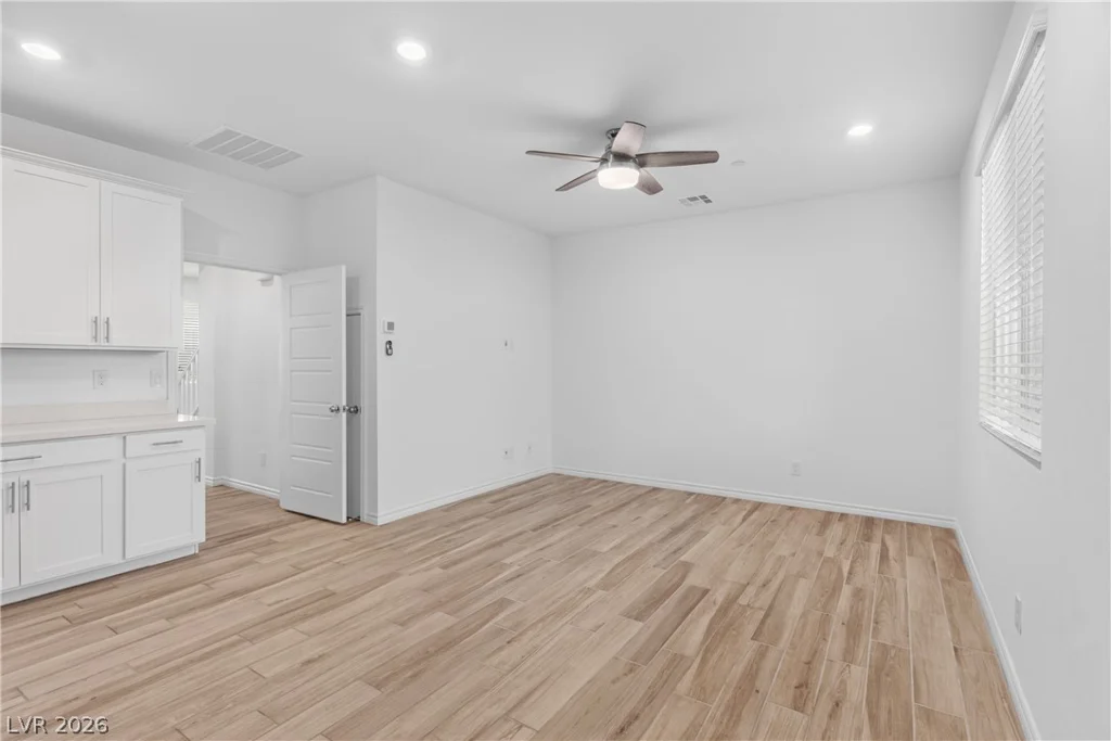 820 Aurelie Ridge, Henderson, NV 89011