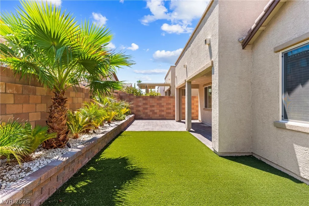820 Aurelie Ridge, Henderson, NV 89011
