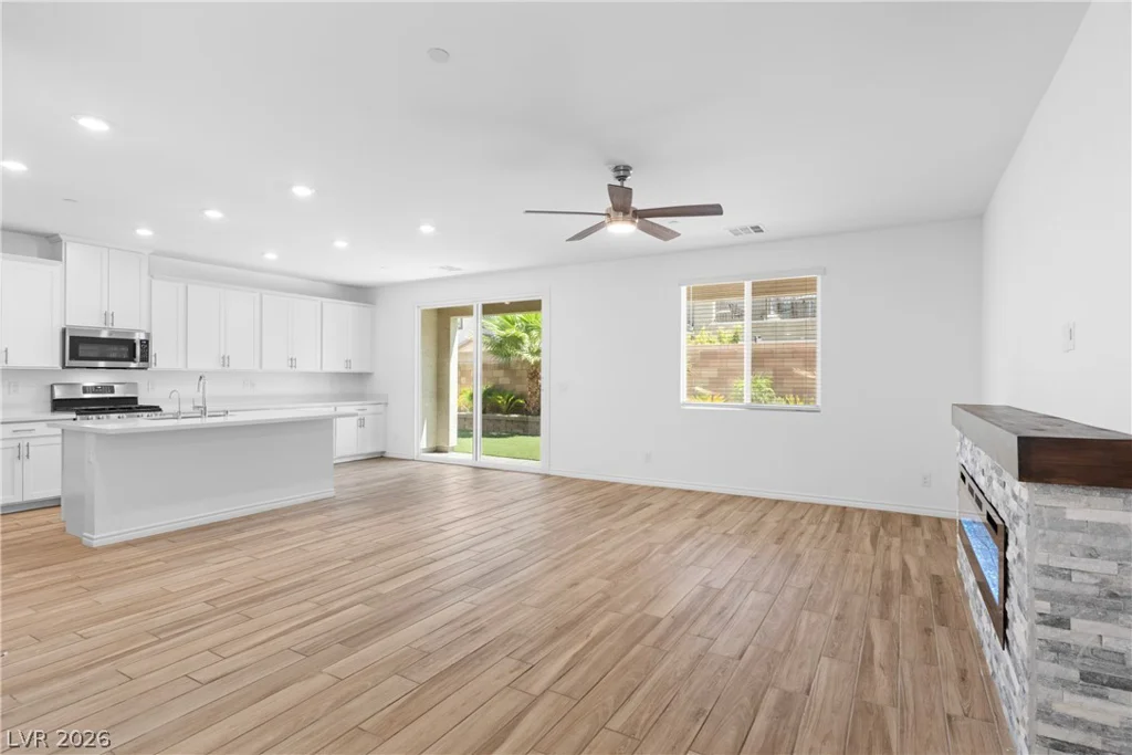 820 Aurelie Ridge, Henderson, NV 89011
