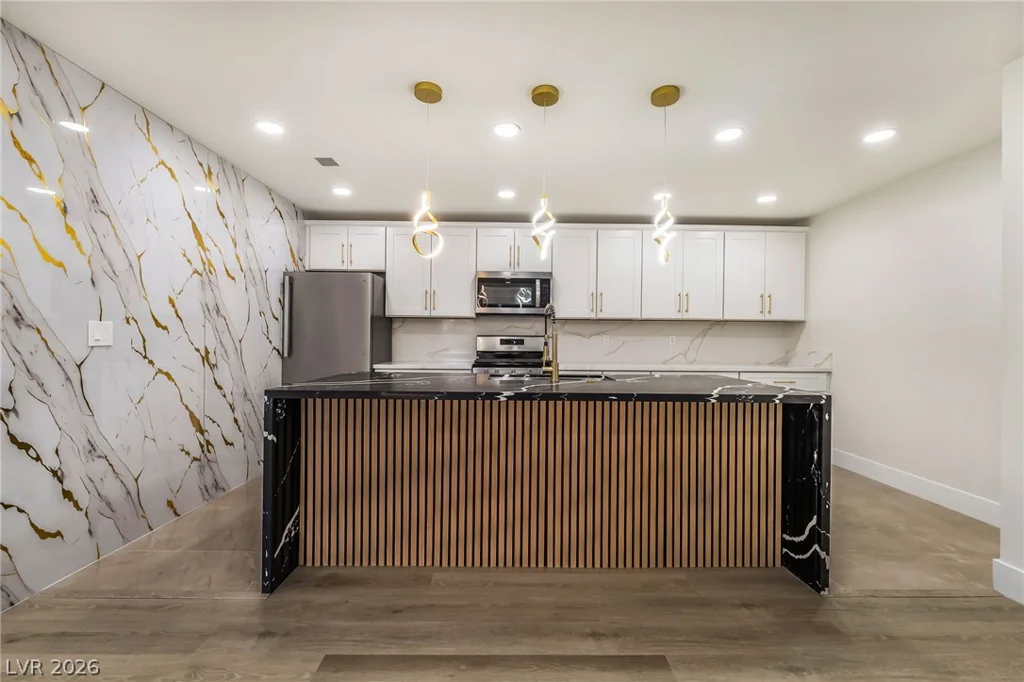2200 Fort Apache, Las Vegas, NV 89117
