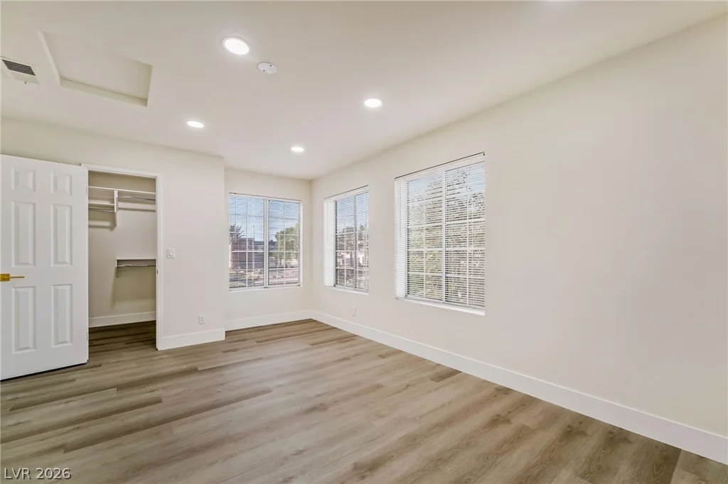 2200 Fort Apache, Las Vegas, NV 89117