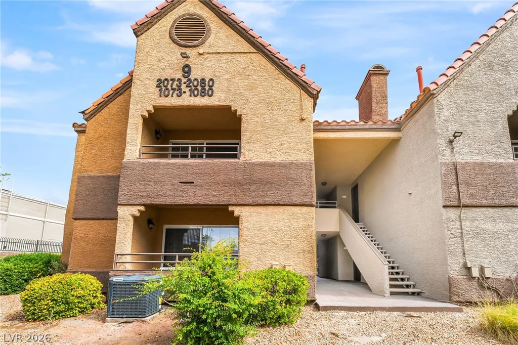 2200 Fort Apache, Las Vegas, NV 89117