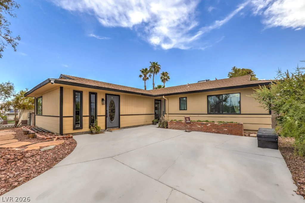 6945 Cobblestone, Las Vegas, NV 89145