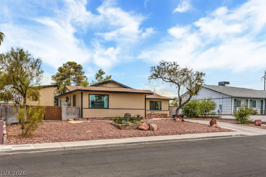 6945 Cobblestone, Las Vegas, NV 89145
