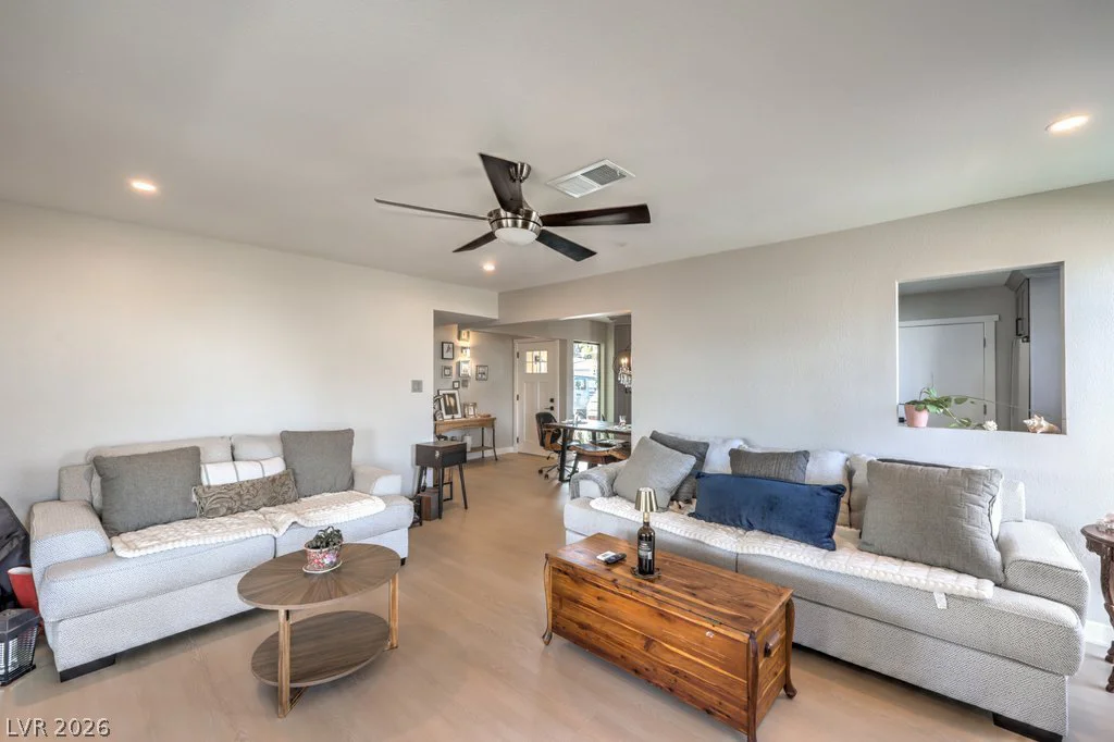 6945 Cobblestone, Las Vegas, NV 89145