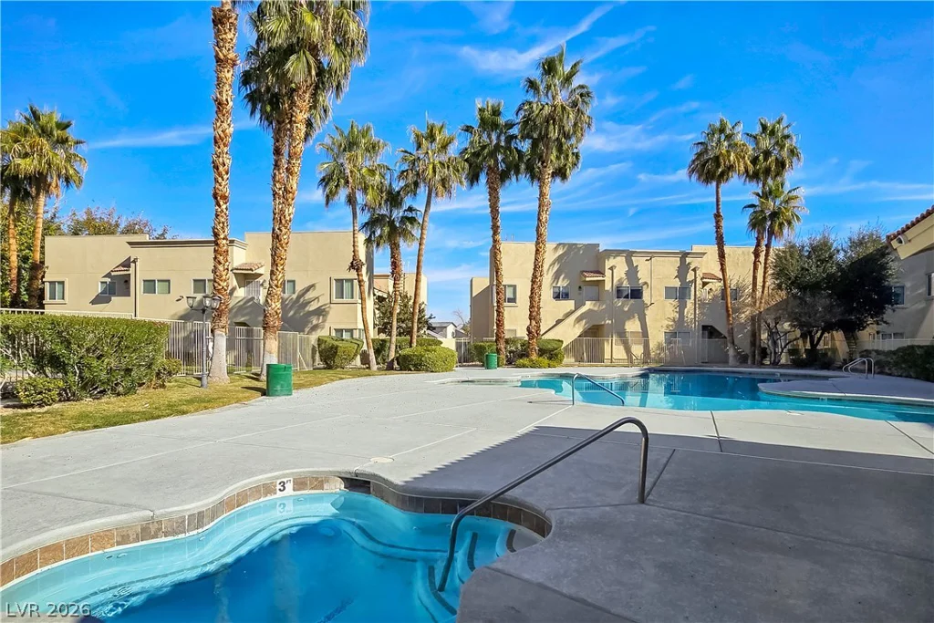 1812 Decatur, Las Vegas, NV 89108