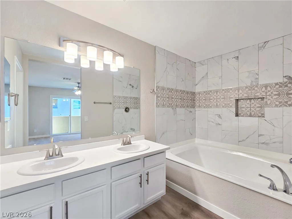 1812 Decatur, Las Vegas, NV 89108