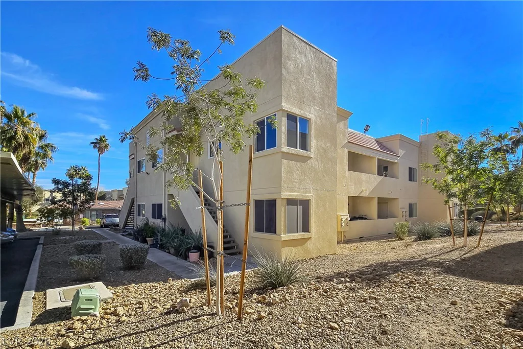 1812 Decatur, Las Vegas, NV 89108