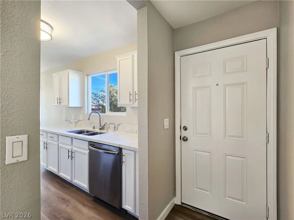 1812 Decatur, Las Vegas, NV 89108