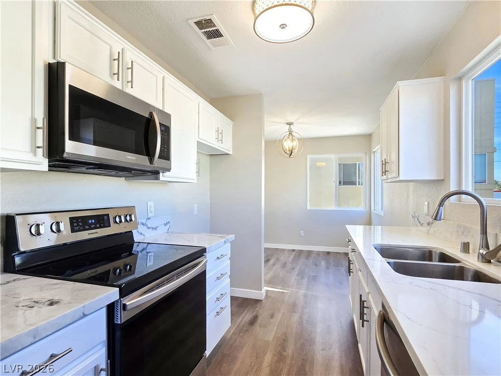 1812 Decatur, Las Vegas, NV 89108