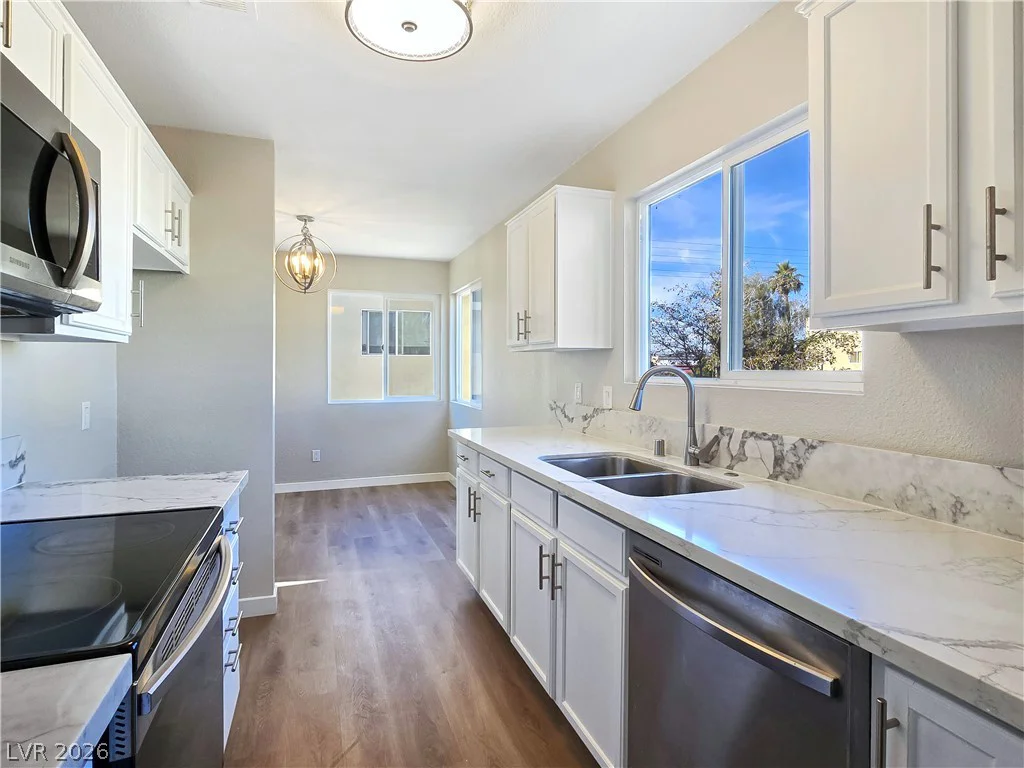 1812 Decatur, Las Vegas, NV 89108