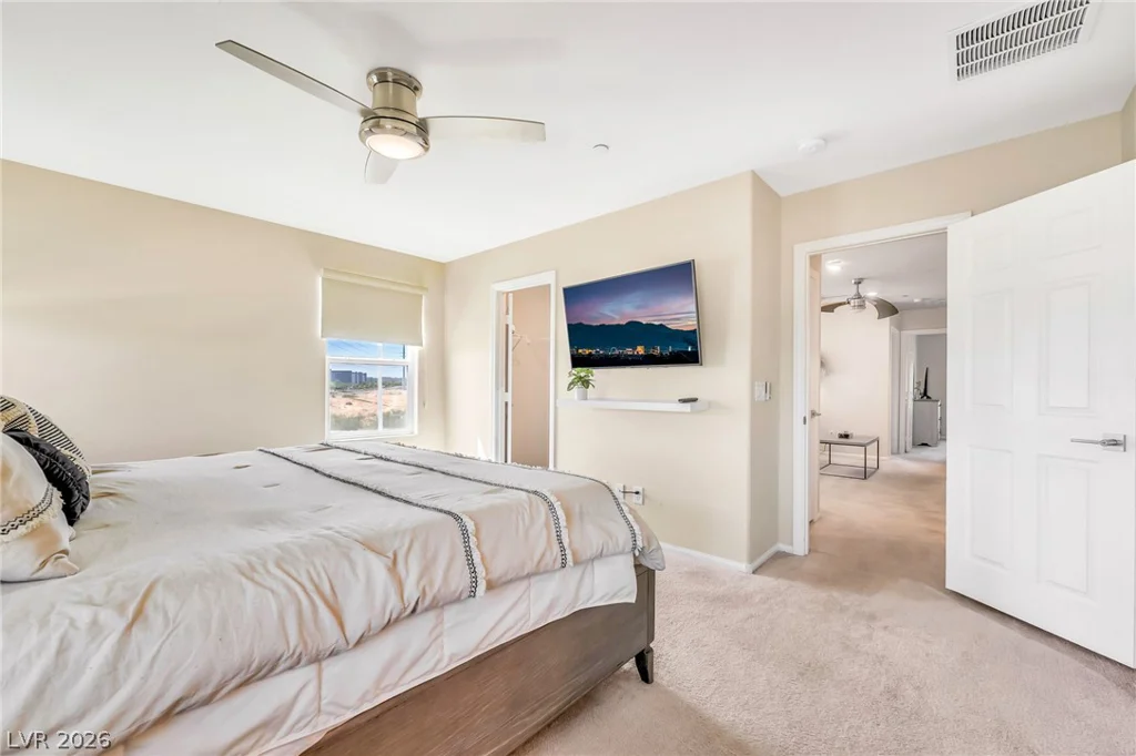 5692 Calm Season, Las Vegas, NV 89118