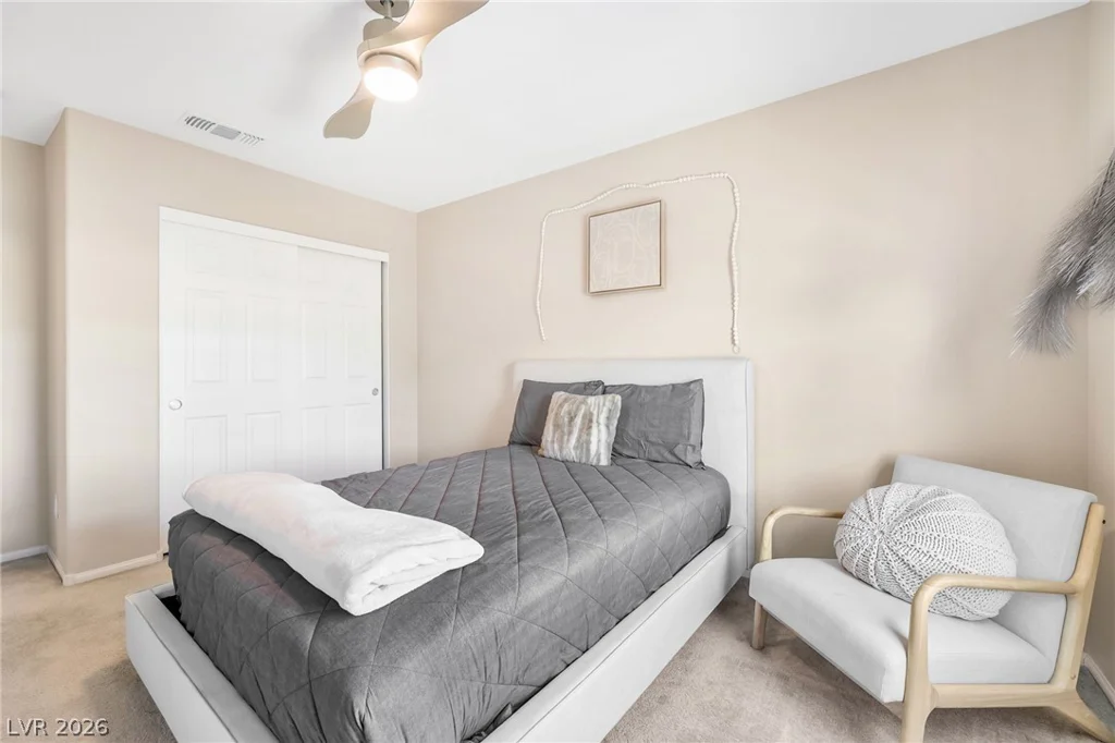 5692 Calm Season, Las Vegas, NV 89118