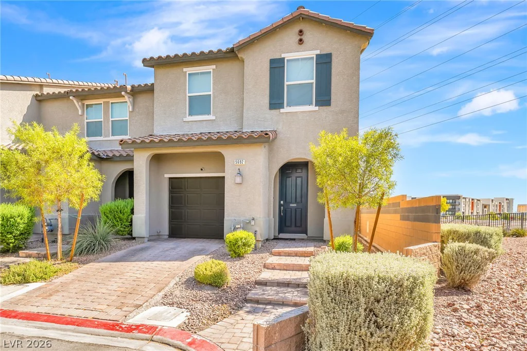 5692 Calm Season, Las Vegas, NV 89118