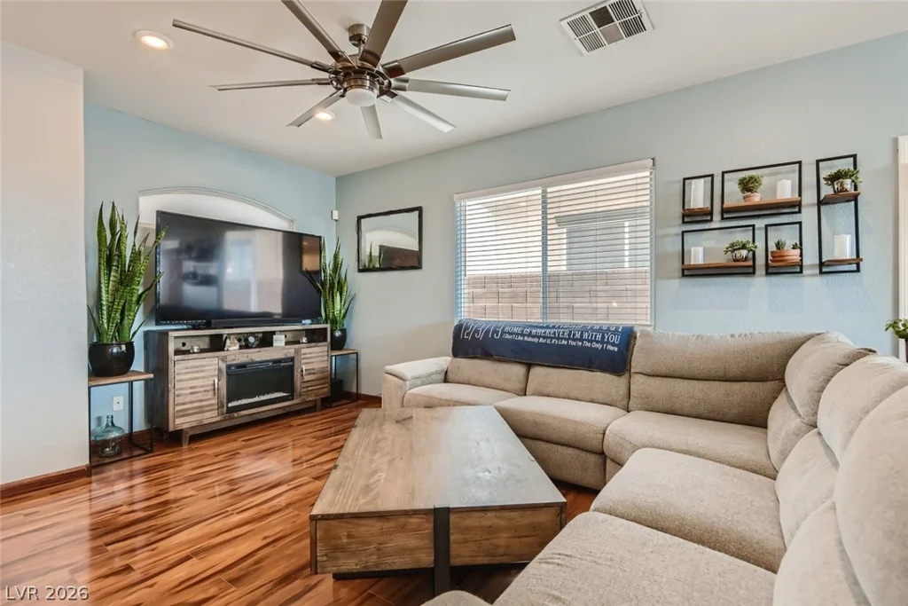 702 Emerald Idol, Henderson, NV 89011