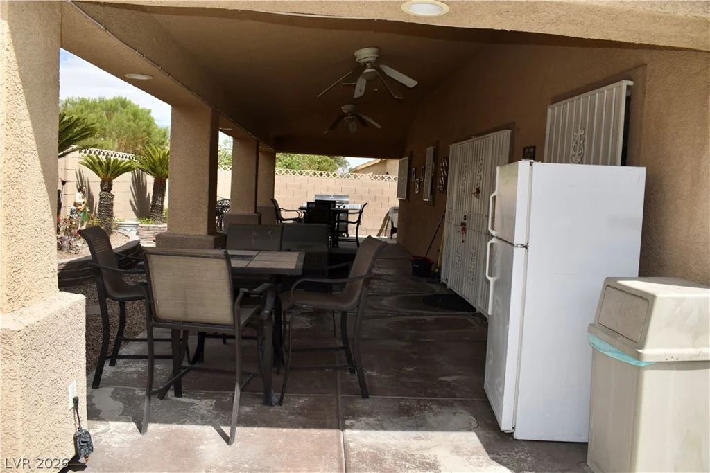 5820 La Jolla, Las Vegas, NV 89108