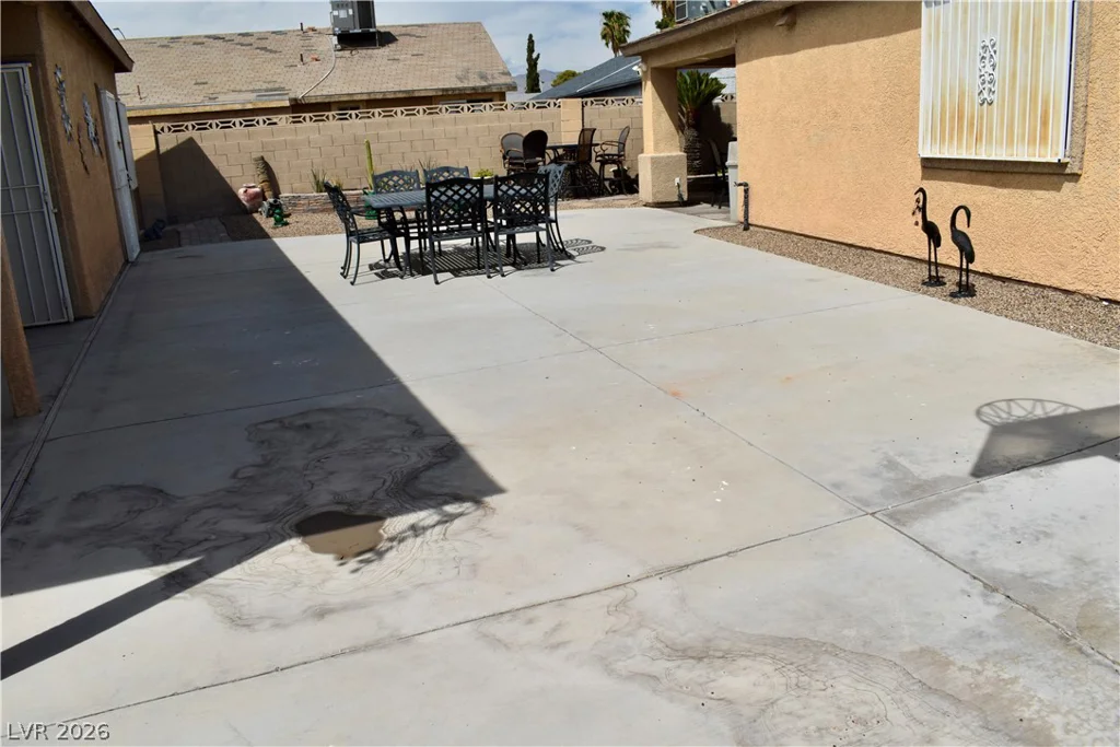 5820 La Jolla, Las Vegas, NV 89108