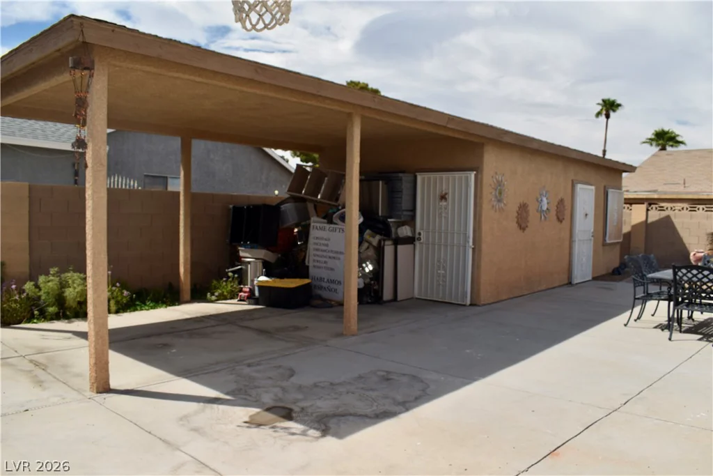 5820 La Jolla, Las Vegas, NV 89108