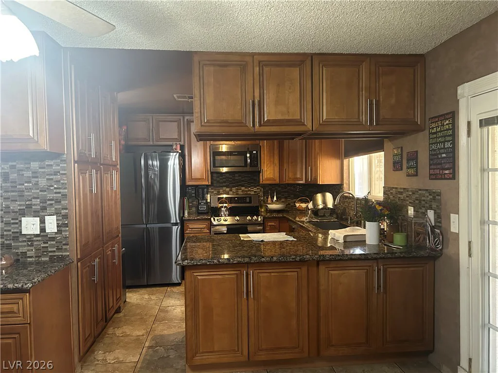 5820 La Jolla, Las Vegas, NV 89108