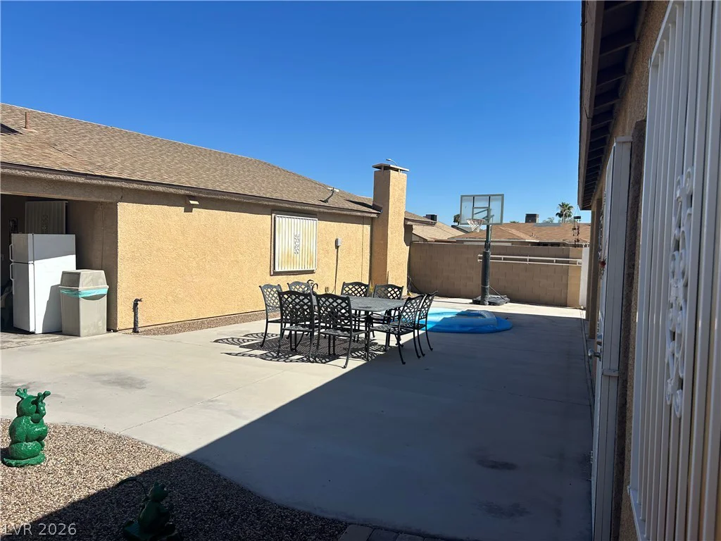 5820 La Jolla, Las Vegas, NV 89108