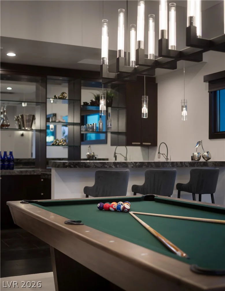 6 Bright Hollow, Las Vegas, NV 89135