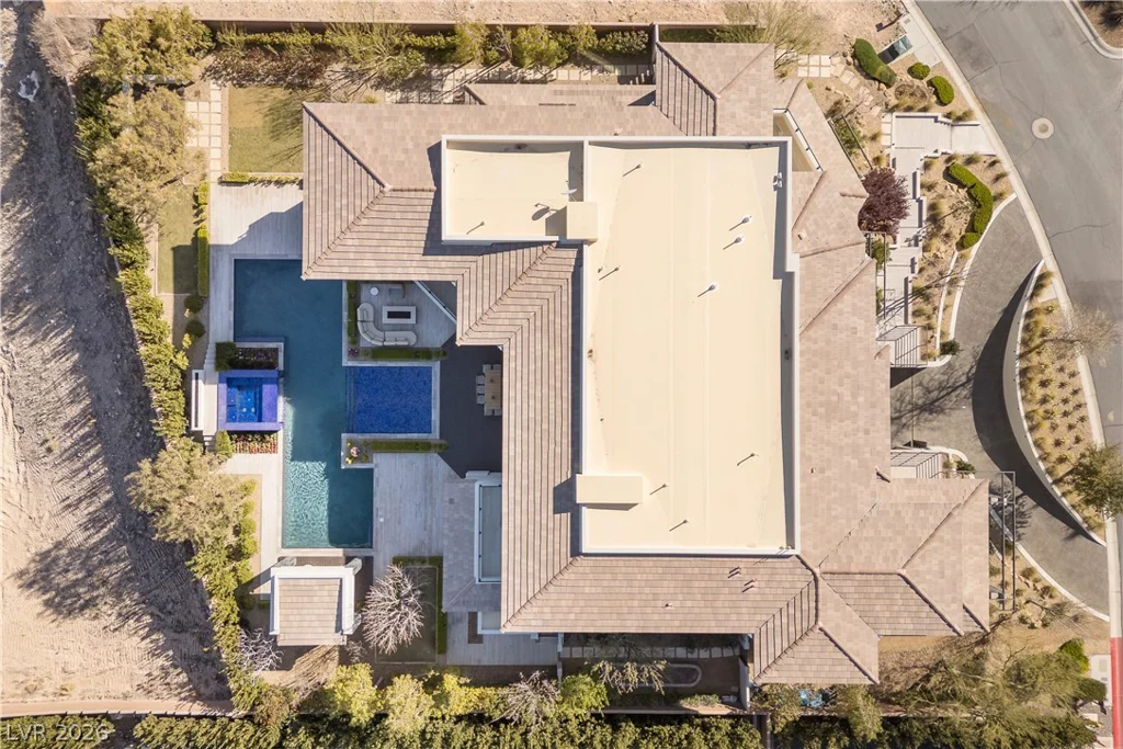 6 Bright Hollow, Las Vegas, NV 89135