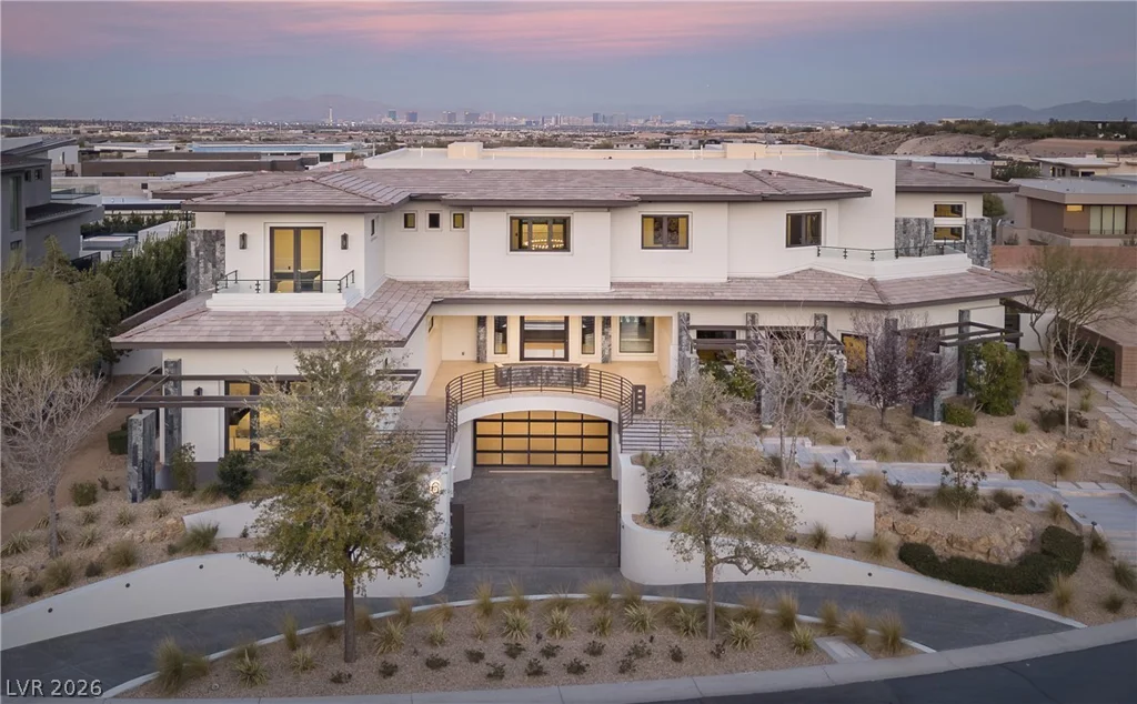 6 Bright Hollow, Las Vegas, NV 89135