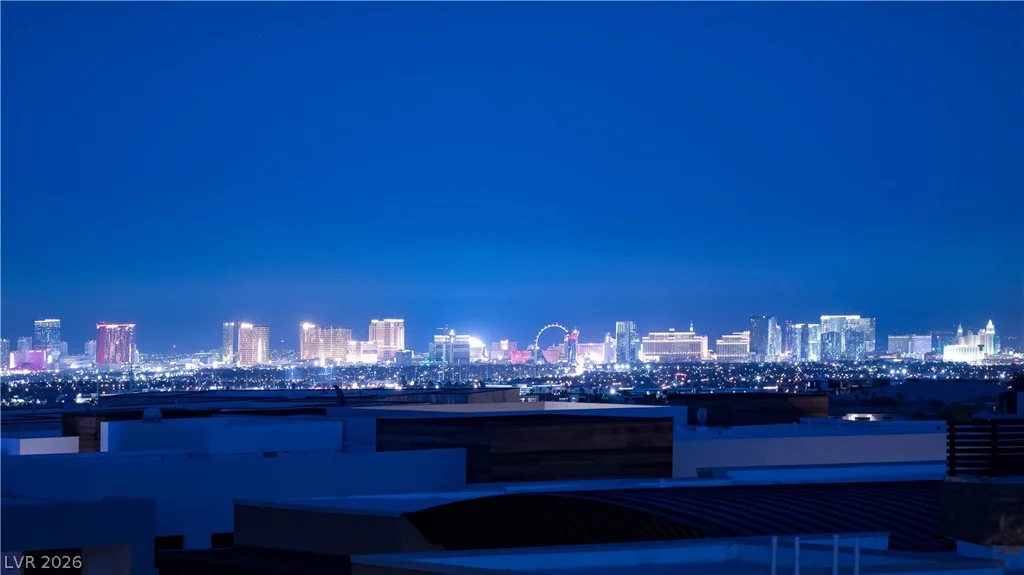 6 Bright Hollow, Las Vegas, NV 89135
