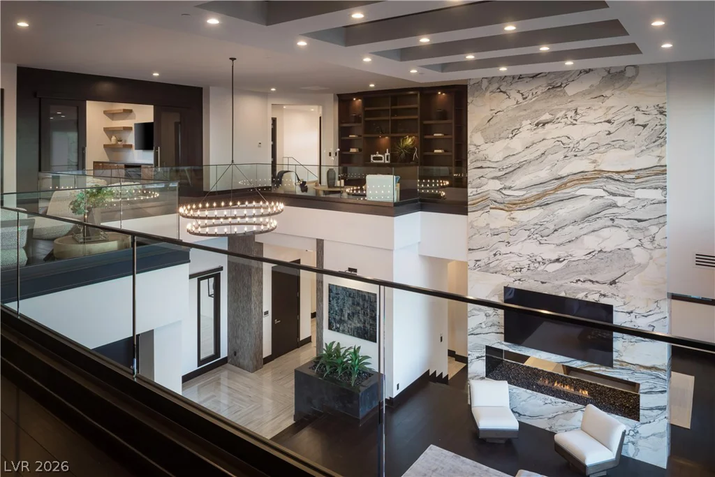 6 Bright Hollow, Las Vegas, NV 89135