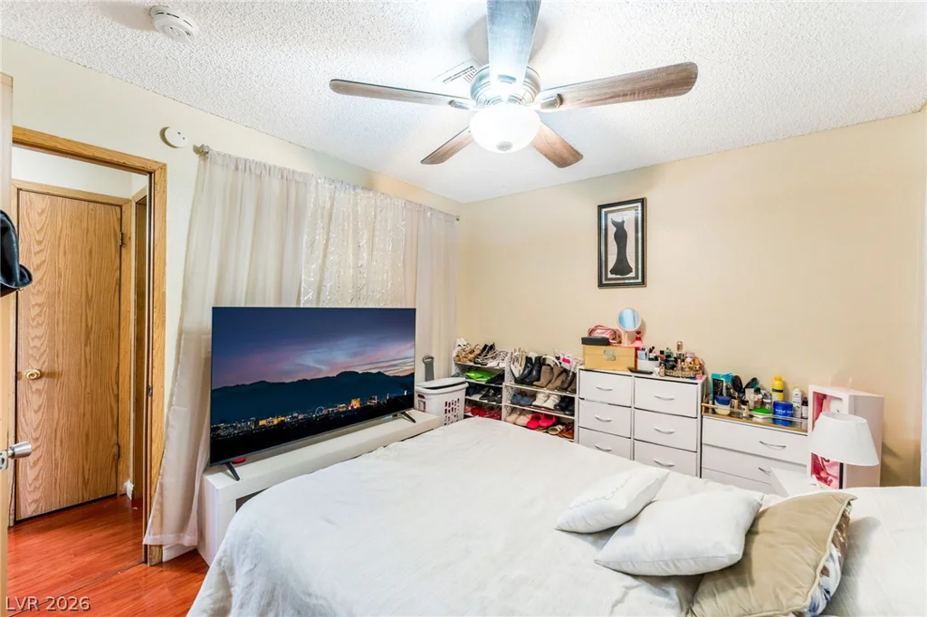 4708 Krissylouise, Las Vegas, NV 89121