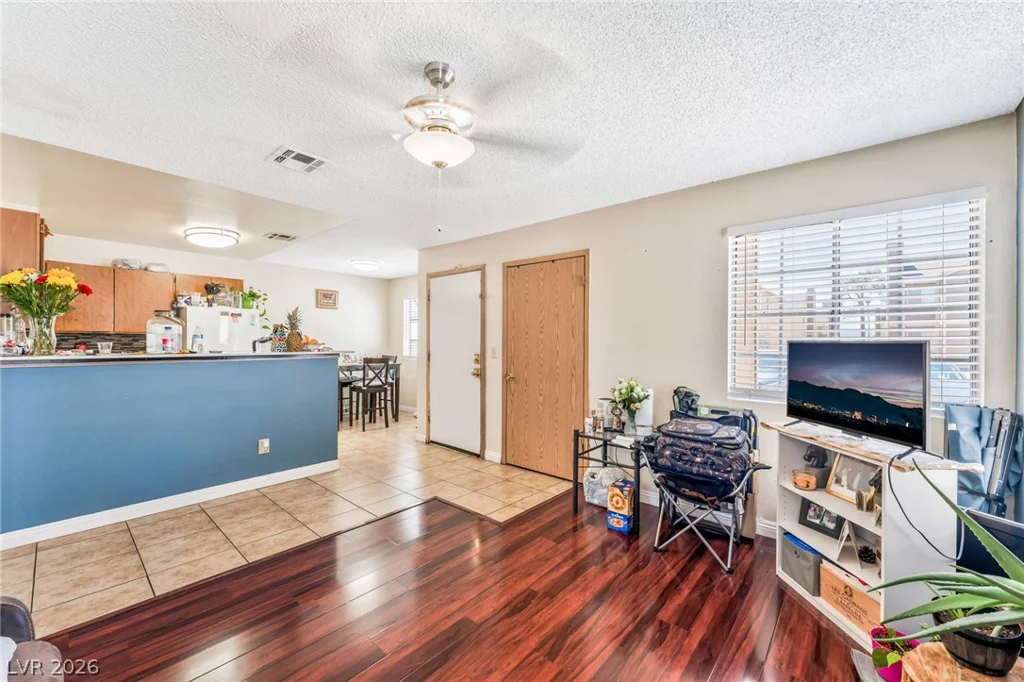 4708 Krissylouise, Las Vegas, NV 89121