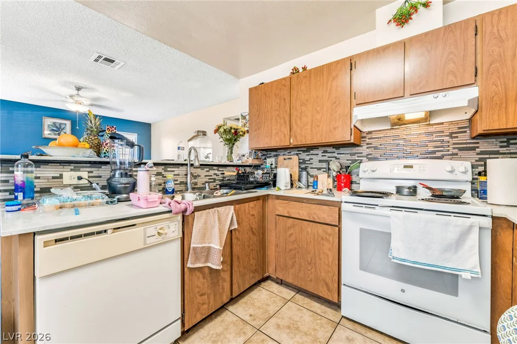 4708 Krissylouise, Las Vegas, NV 89121
