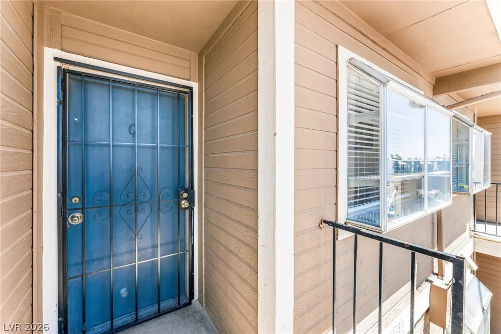 4708 Krissylouise, Las Vegas, NV 89121