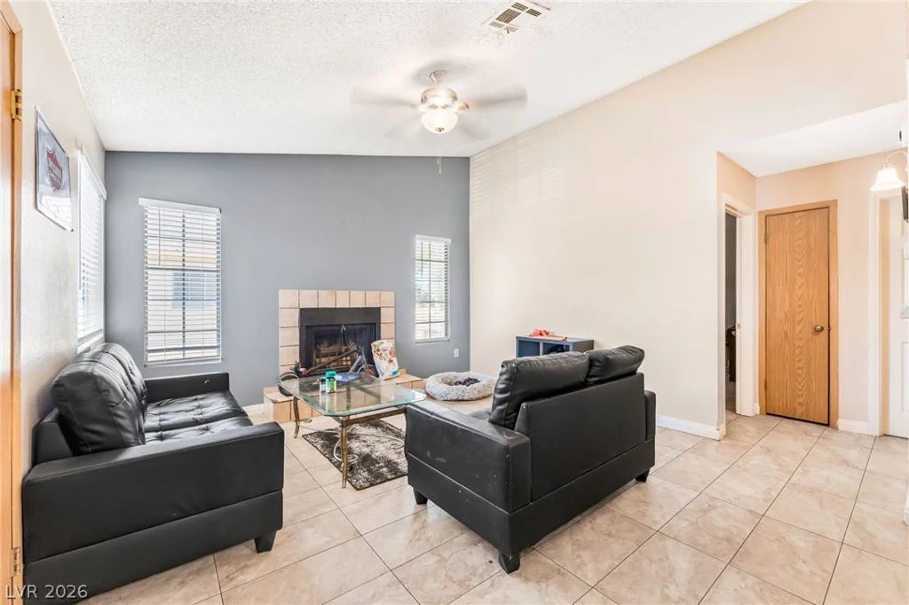 4708 Krissylouise, Las Vegas, NV 89121